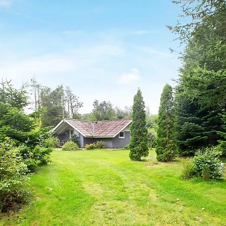 6 Person In Oksbol-by Traum *